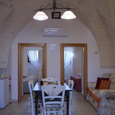 Valle D'Itria Trullo Sovrano Sul Monte Cisternino Ngoại thất bức ảnh