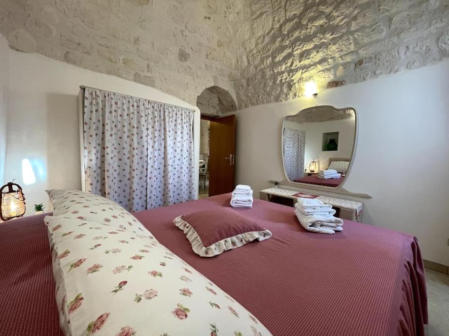 Valle D'Itria Trullo Sovrano Sul Monte Cisternino Ngoại thất bức ảnh