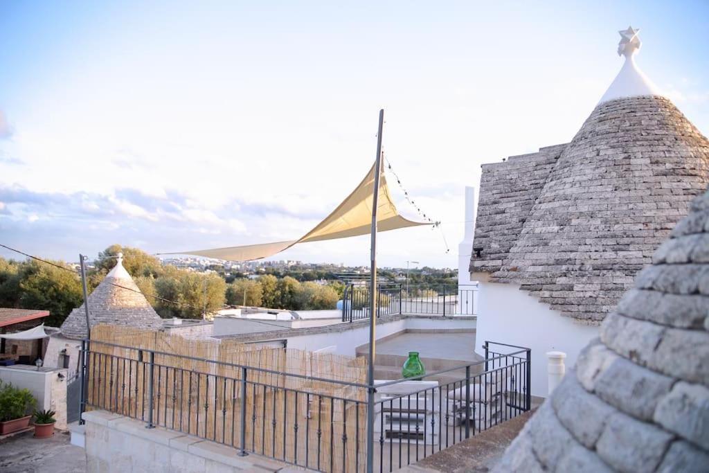 Valle D'Itria Trullo Sovrano Sul Monte Cisternino Ngoại thất bức ảnh