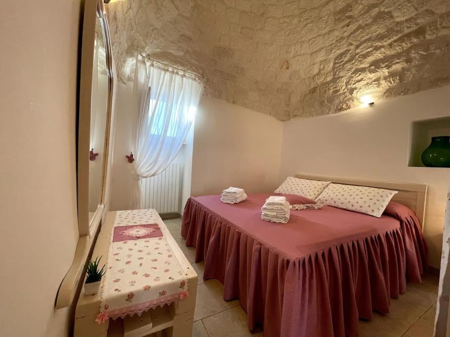 Valle D'Itria Trullo Sovrano Sul Monte Cisternino Ngoại thất bức ảnh